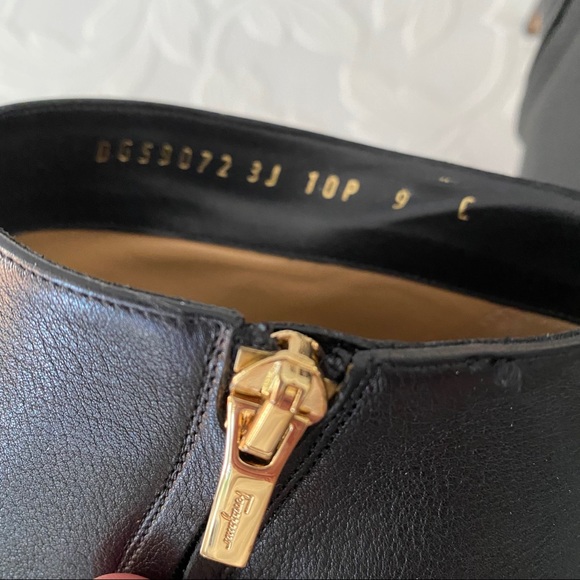 Salvatore Ferragamo booties 9 - Picture 3 of 7
